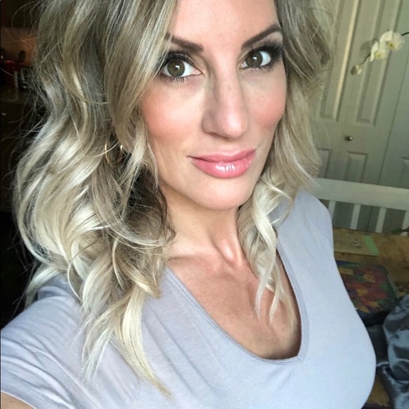 Meet your Posher, Melissa - Picture 4 of 16